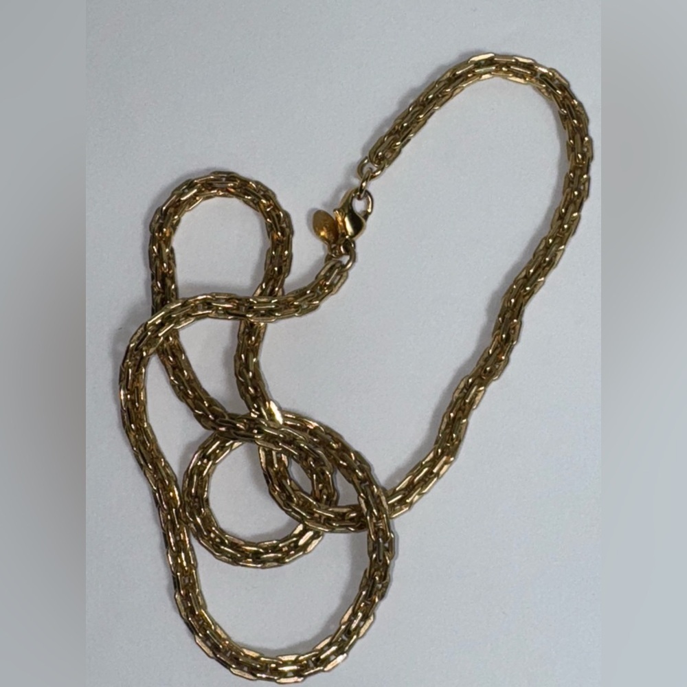 Monet gold tone thick necklace 40g